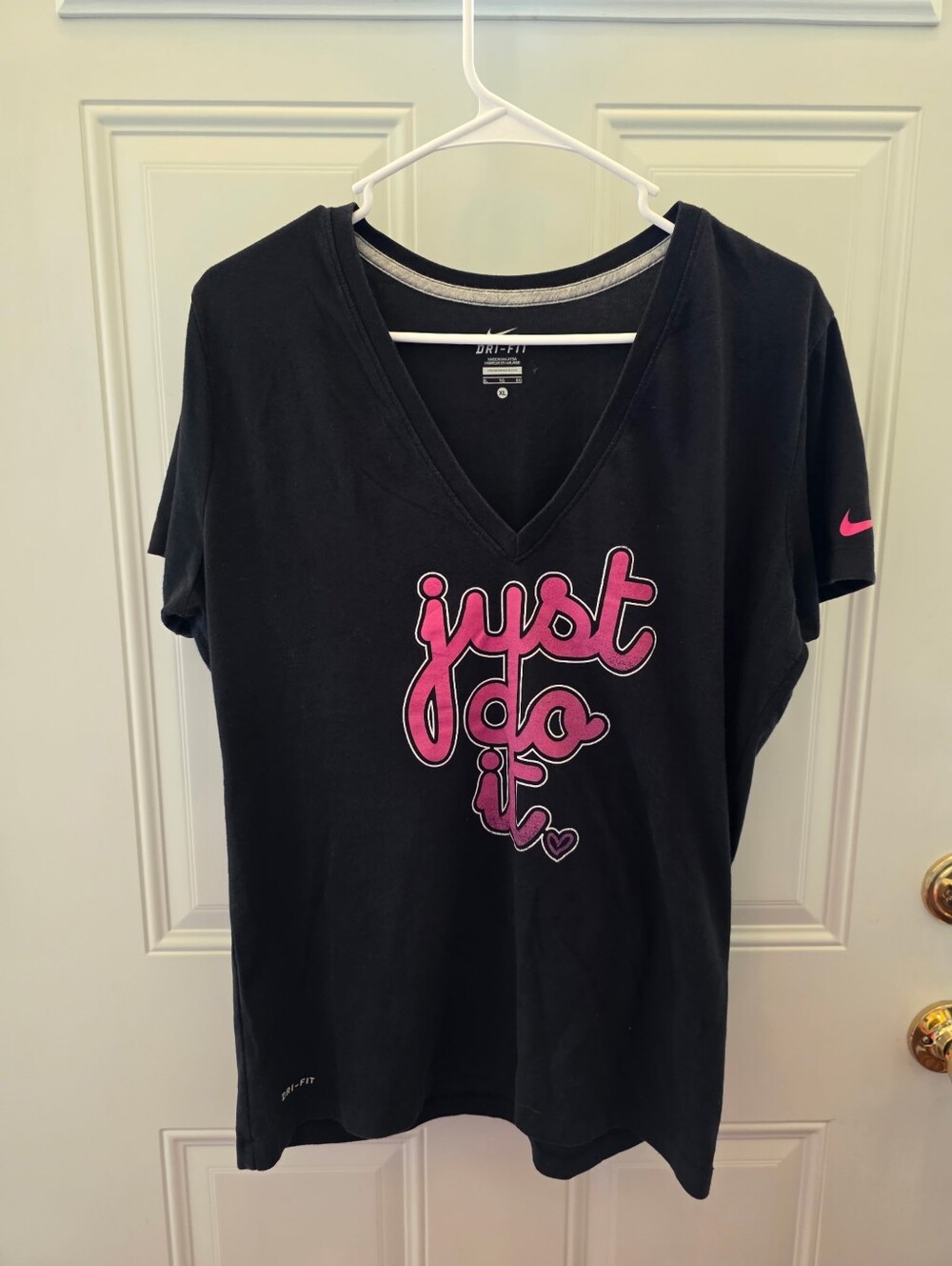 Women's Nike Black Short Sleeve V-Neck Tee with Pink "Just Do It" Script Size XL